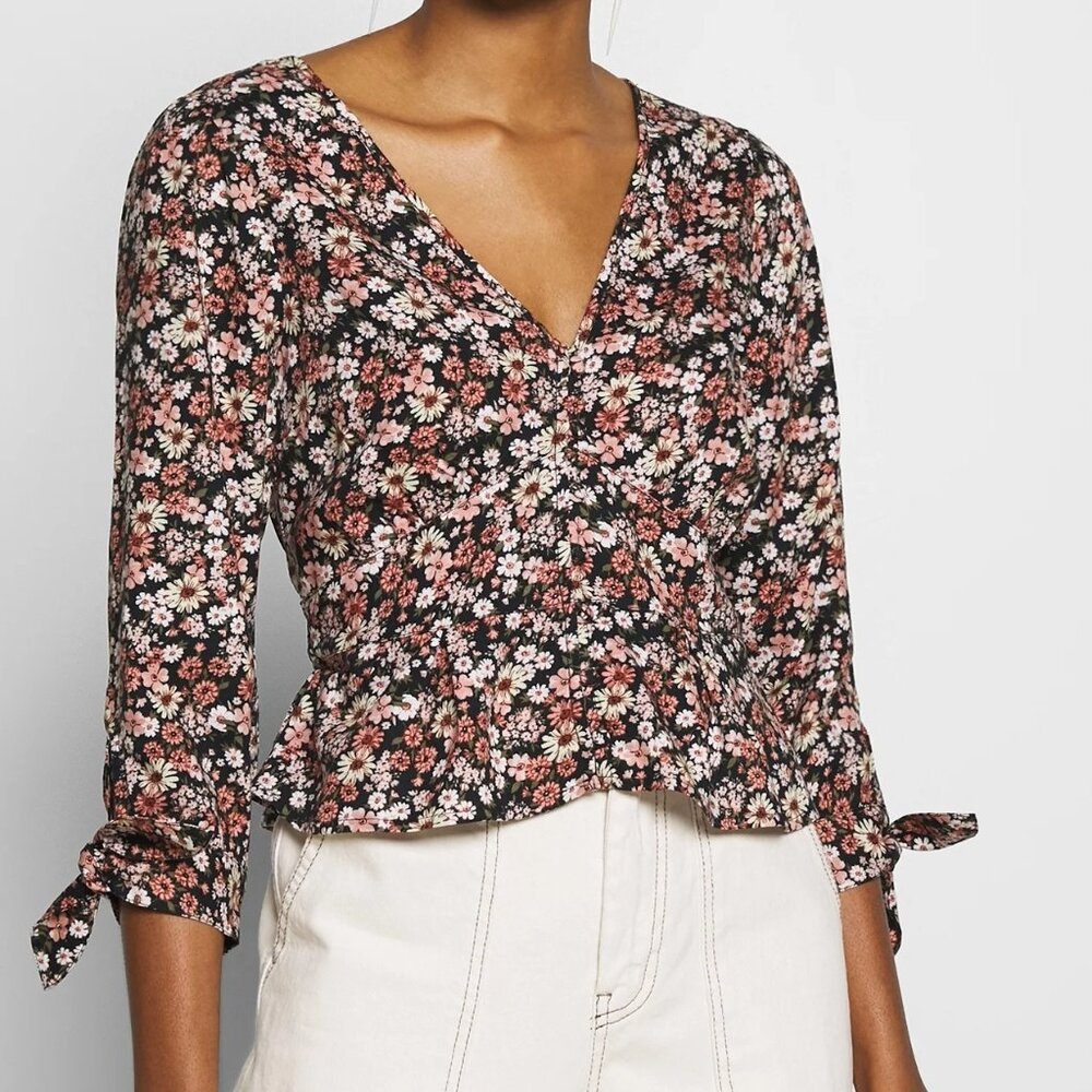 Abercrombie floral blouse